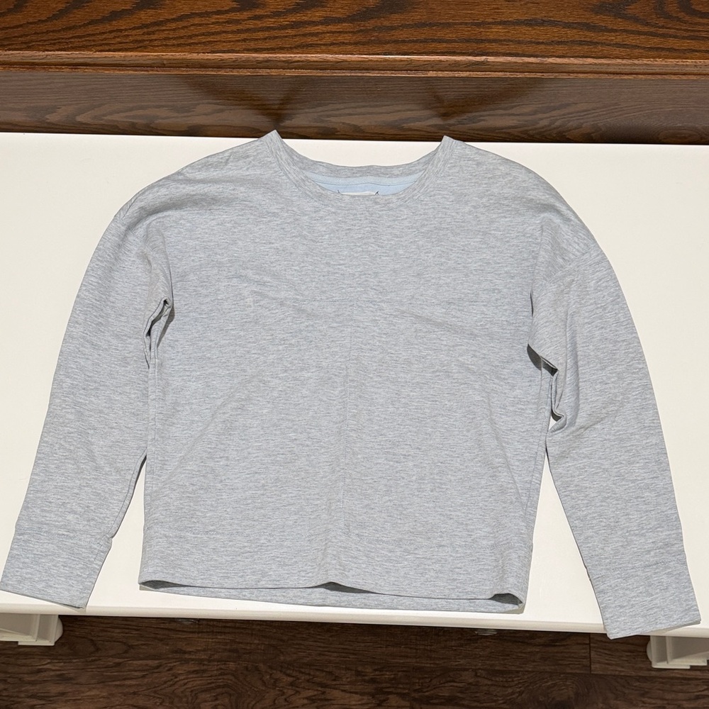 Lou & Grey Light Gray Long Sleeve Kids Tee